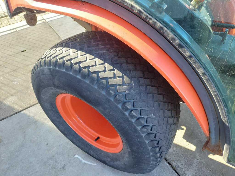 Kubota B2530 - Compact tractor: picture 5 Kubota B2530 - Compact tractor: picture 5