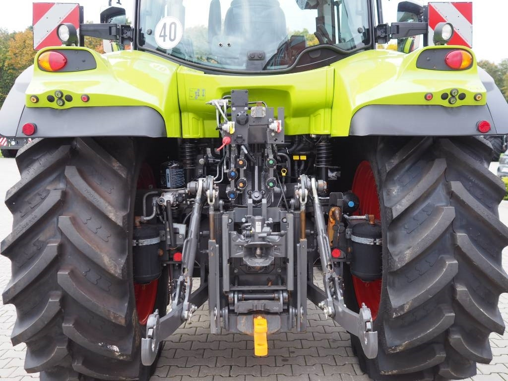 Farm tractor Claas Arion 610 CIS: picture 12