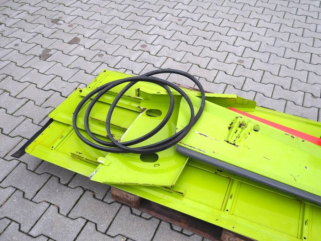 Claas Vario 660 - rapeseed kit  - Harvester attachment: picture 2 Claas Vario 660 - rapeseed kit  - Harvester attachment: picture 2