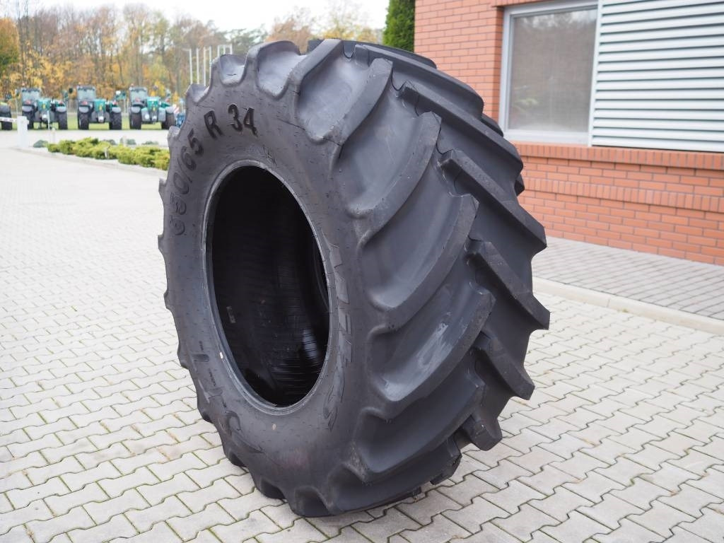 Mitas SFT 650/65 R34 - Tire for Agricultural machinery: picture 3 Mitas SFT 650/65 R34 - Tire for Agricultural machinery: picture 3