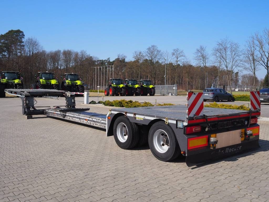 Recker SANR-38 - Low loader semi-trailer: picture 2 Recker SANR-38 - Low loader semi-trailer: picture 2