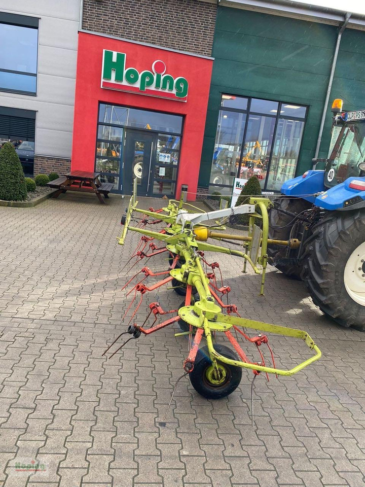 CLAAS 640H - Tedder/ Rake: picture 1 CLAAS 640H - Tedder/ Rake: picture 1