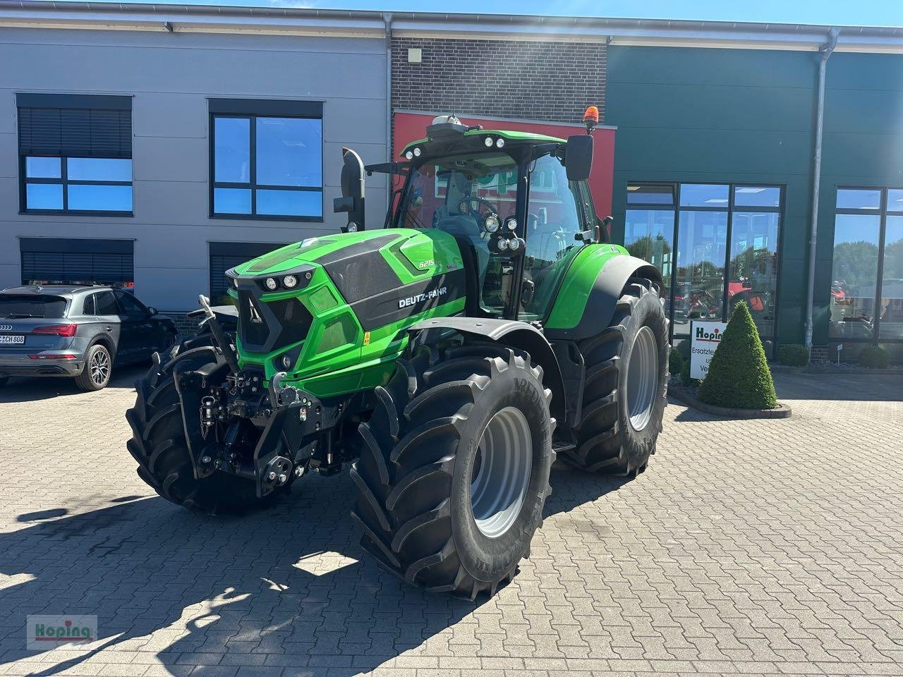 Deutz-Fahr 6215 TTV - Farm tractor: picture 1 Deutz-Fahr 6215 TTV - Farm tractor: picture 1