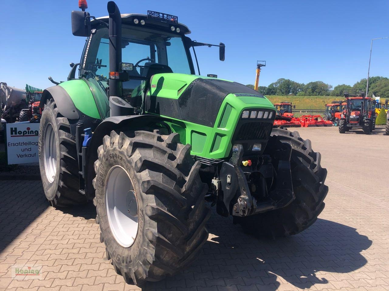 Deutz-Fahr 7210 TTV - Farm tractor: picture 2 Deutz-Fahr 7210 TTV - Farm tractor: picture 2