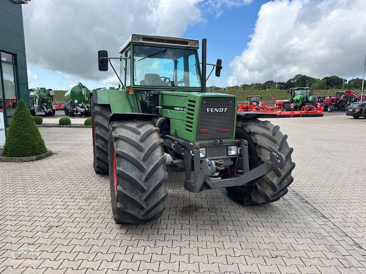 Fendt Favorit 614 LSA Turbomatik - Farm tractor: picture 3 Fendt Favorit 614 LSA Turbomatik - Farm tractor: picture 3