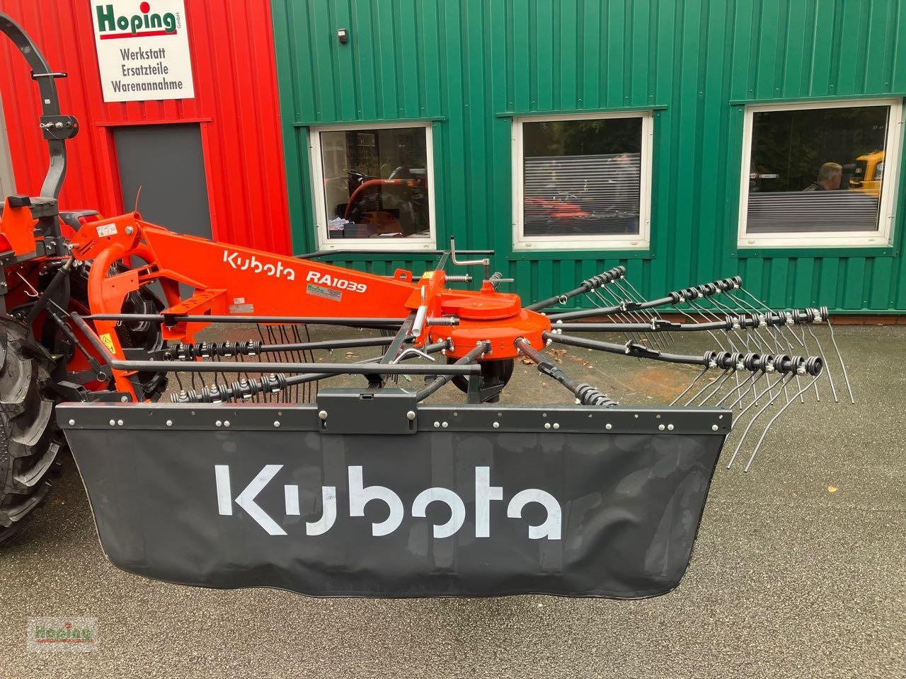 Kubota RA 1039 - Tedder/ Rake: picture 2 Kubota RA 1039 - Tedder/ Rake: picture 2