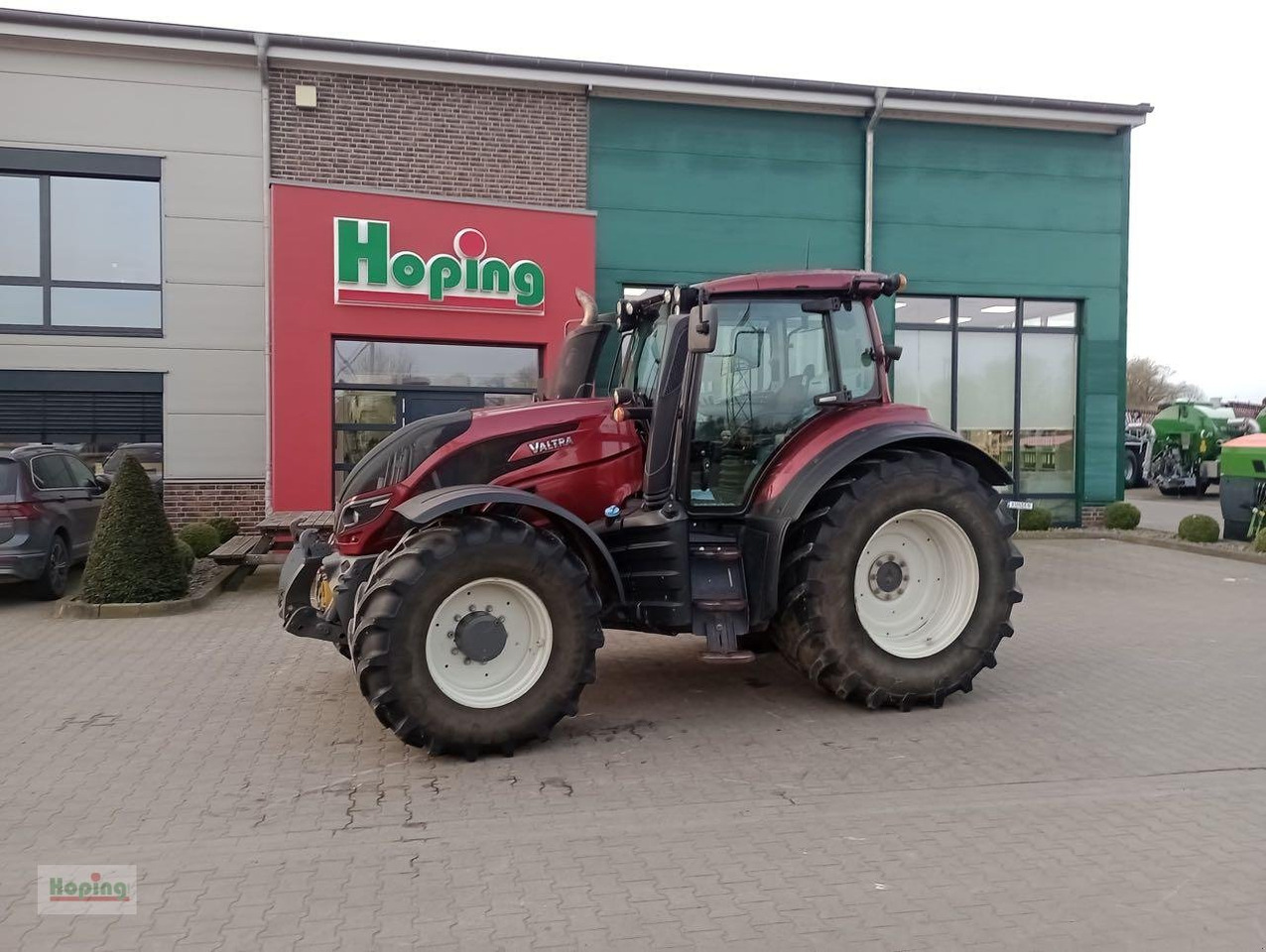 Valtra T 154 V - Farm tractor: picture 1 Valtra T 154 V - Farm tractor: picture 1