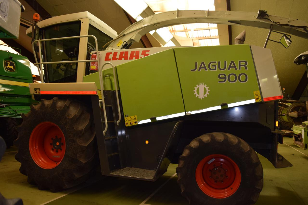 CLAAS Jaguar 900 - Forage harvester: picture 5 CLAAS Jaguar 900 - Forage harvester: picture 5