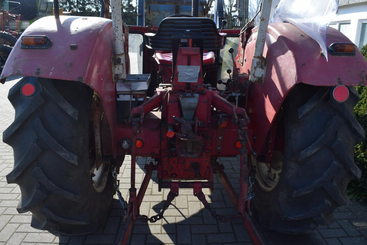 Farm tractor Case-IH 624: picture 8 Farm tractor Case-IH 624: picture 8