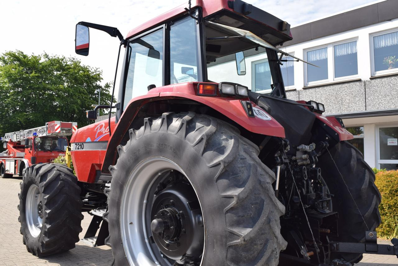 Case-IH 7210 Magnum Pro - Farm tractor: picture 3 Case-IH 7210 Magnum Pro - Farm tractor: picture 3