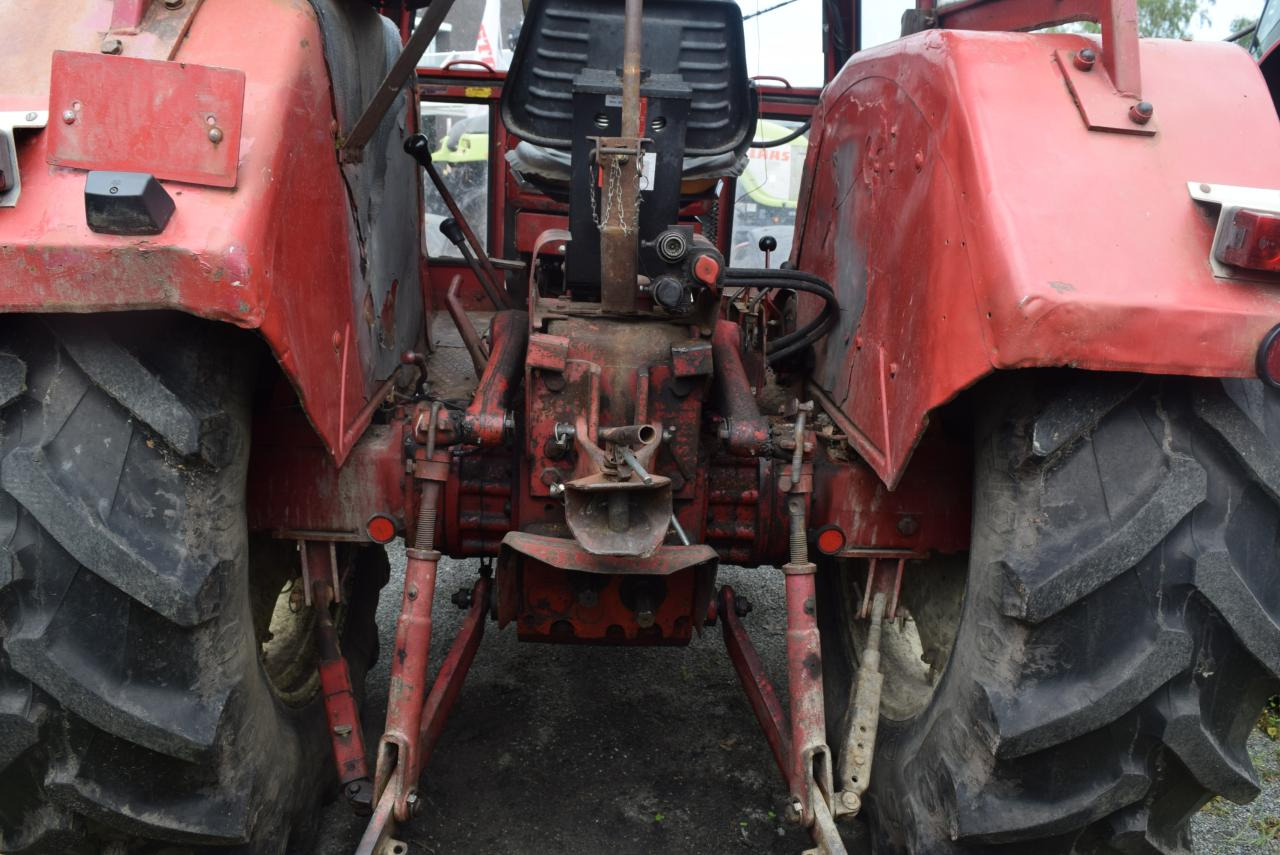 Case-IH 844 A/S - Farm tractor: picture 4 Case-IH 844 A/S - Farm tractor: picture 4