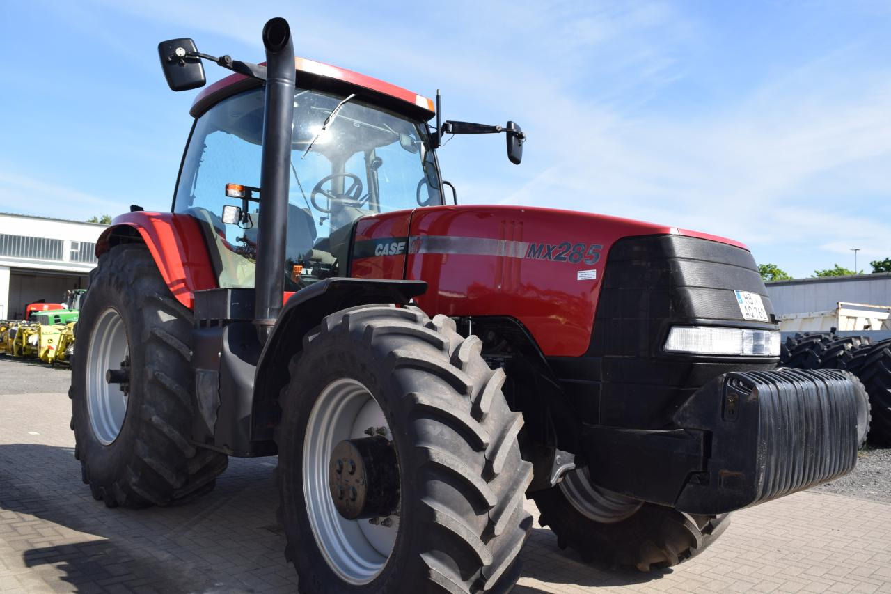 Case-IH MX 285 Magnum - Farm tractor: picture 3 Case-IH MX 285 Magnum - Farm tractor: picture 3