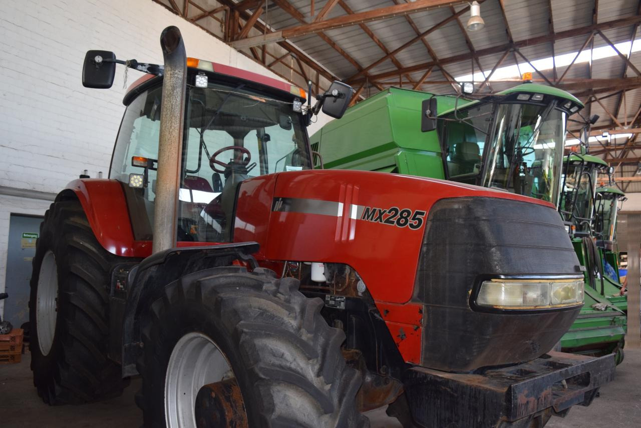 Case-IH MX 285 Magnum - Farm tractor: picture 1 Case-IH MX 285 Magnum - Farm tractor: picture 1