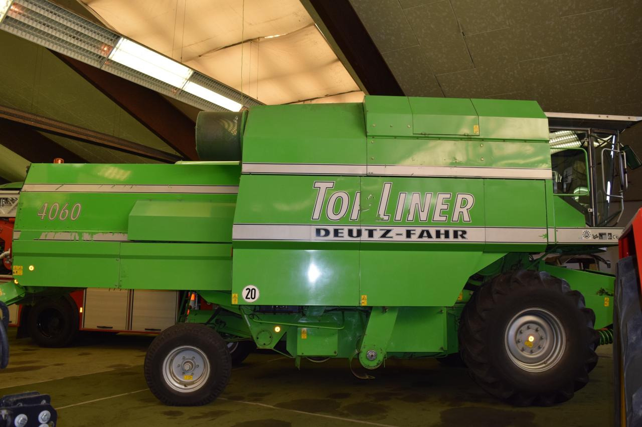Deutz-Fahr 4060 TopL. - Combine harvester: picture 1 Deutz-Fahr 4060 TopL. - Combine harvester: picture 1