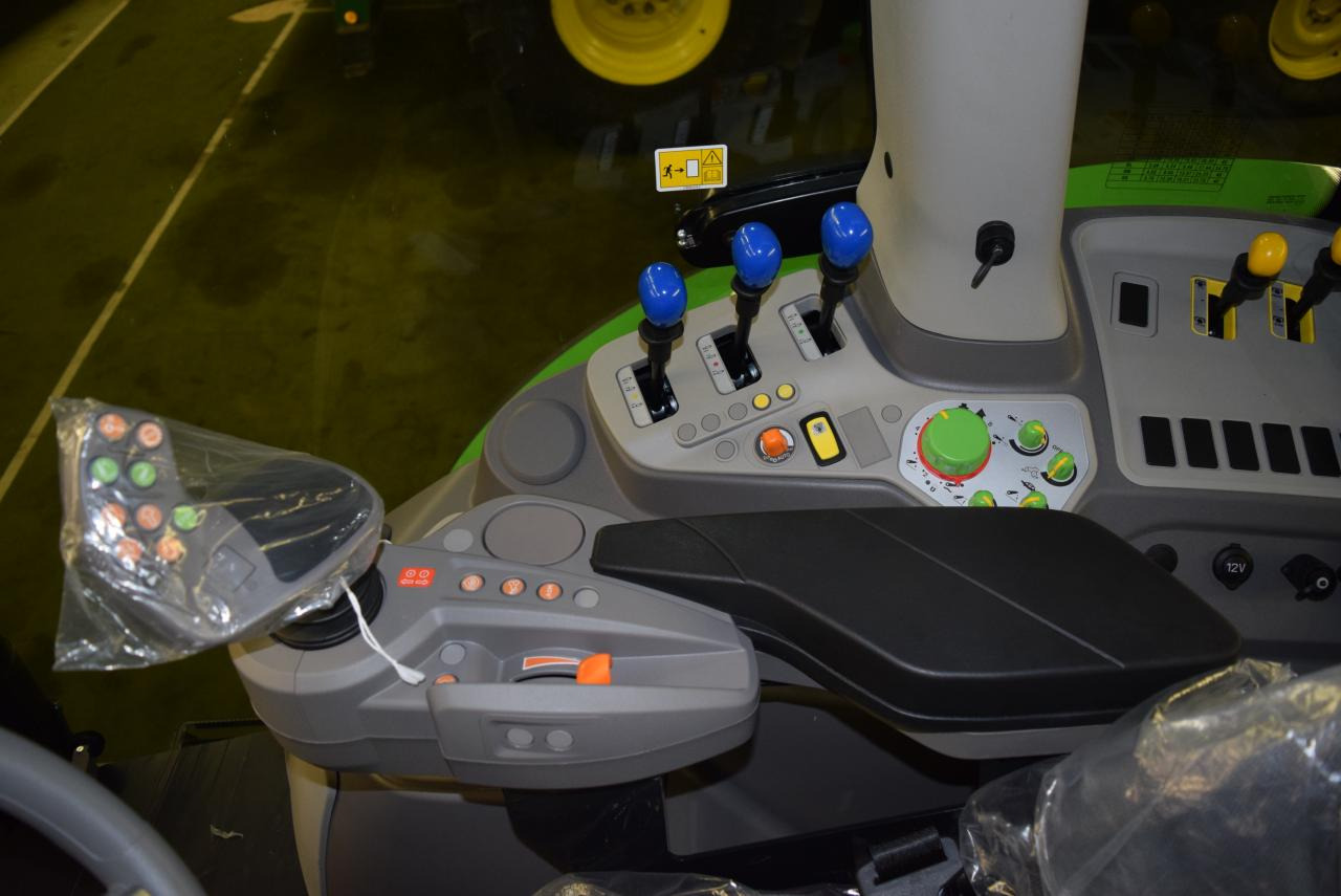 New Farm tractor Deutz-Fahr Agrotron 6205 G RC SHIFT: picture 11