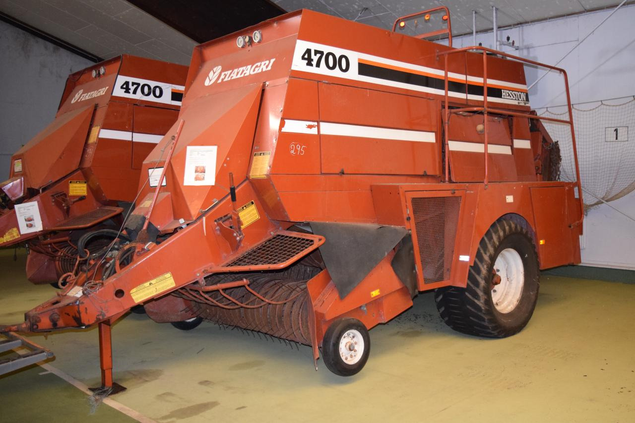 Fiat Hesston 4700 - Square baler: picture 2 Fiat Hesston 4700 - Square baler: picture 2