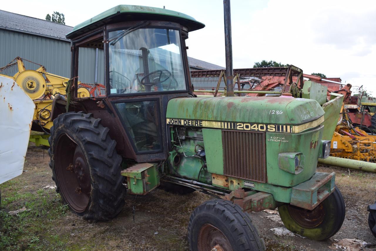 John Deere 2040 S *zur Teileverwertung* - Farm tractor: picture 2 John Deere 2040 S *zur Teileverwertung* - Farm tractor: picture 2