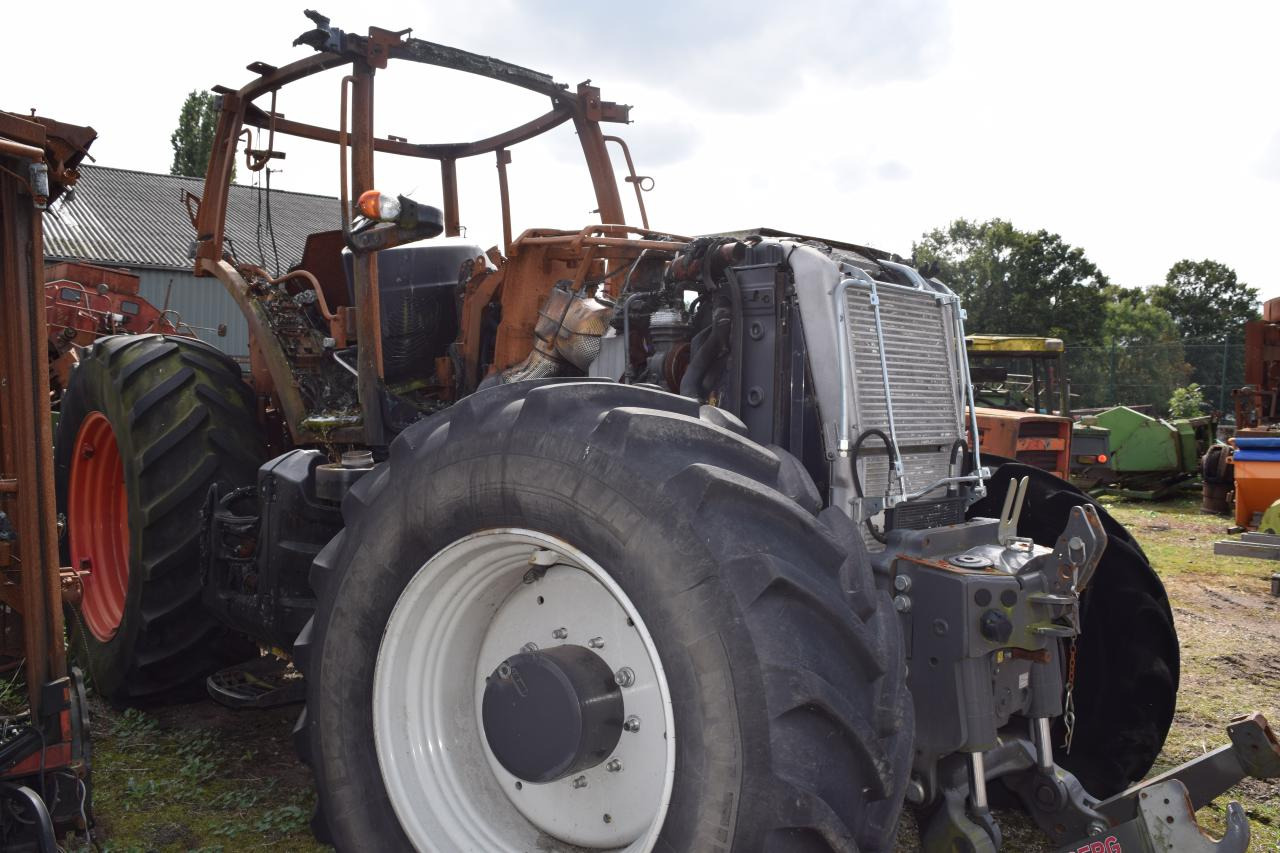 Valtra T234 *zur Teileverwertung* - Farm tractor: picture 3 Valtra T234 *zur Teileverwertung* - Farm tractor: picture 3