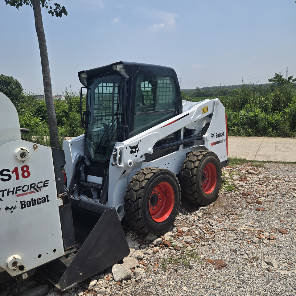 BOBCAT S550 - Skid steer loader: picture 4 BOBCAT S550 - Skid steer loader: picture 4