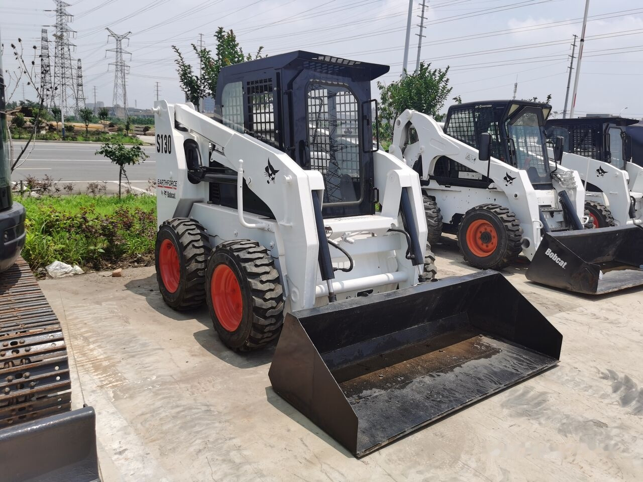 Bobcat S130 - Skid steer loader: picture 2 Bobcat S130 - Skid steer loader: picture 2