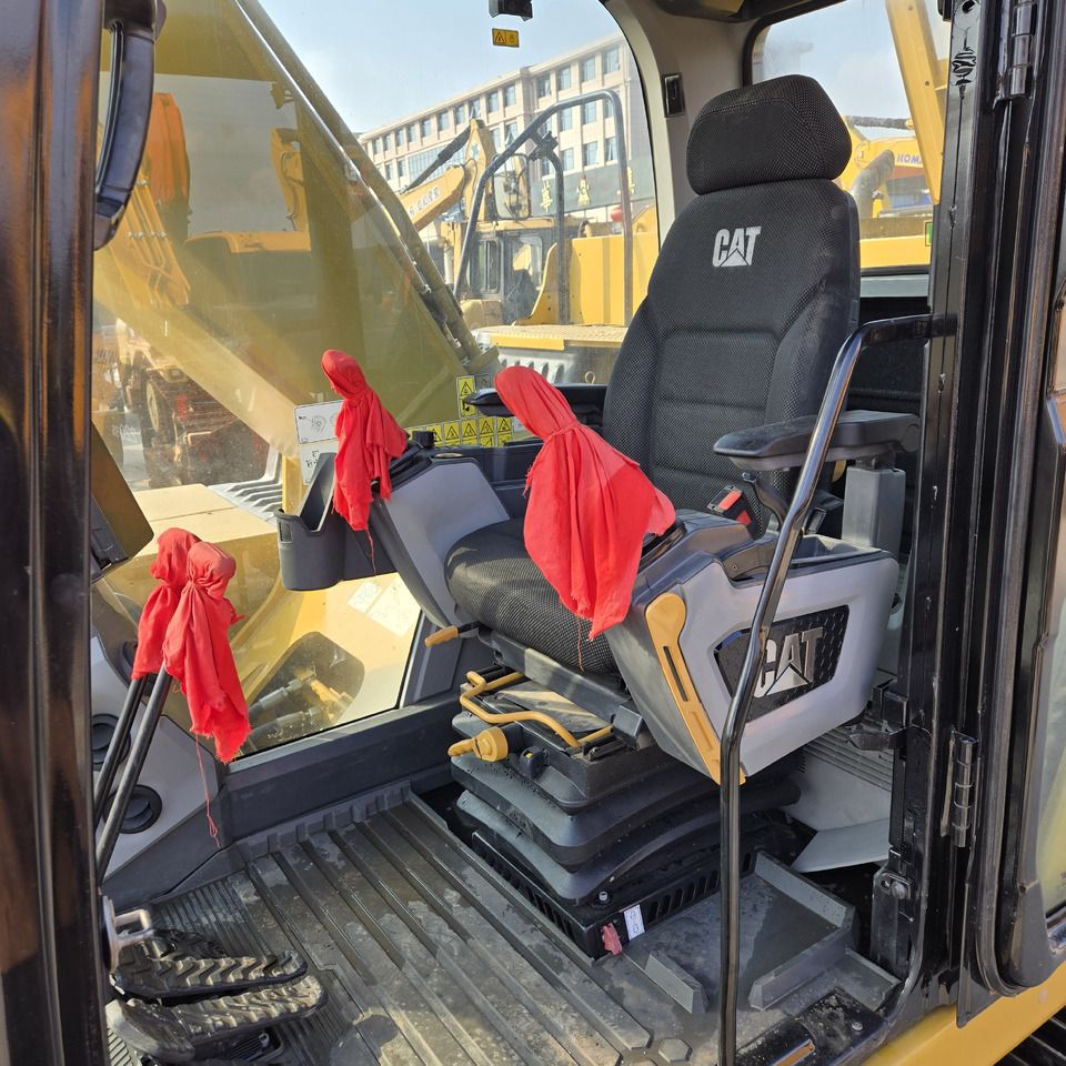 Crawler excavator CAT 330GC: picture 10 Crawler excavator CAT 330GC: picture 10