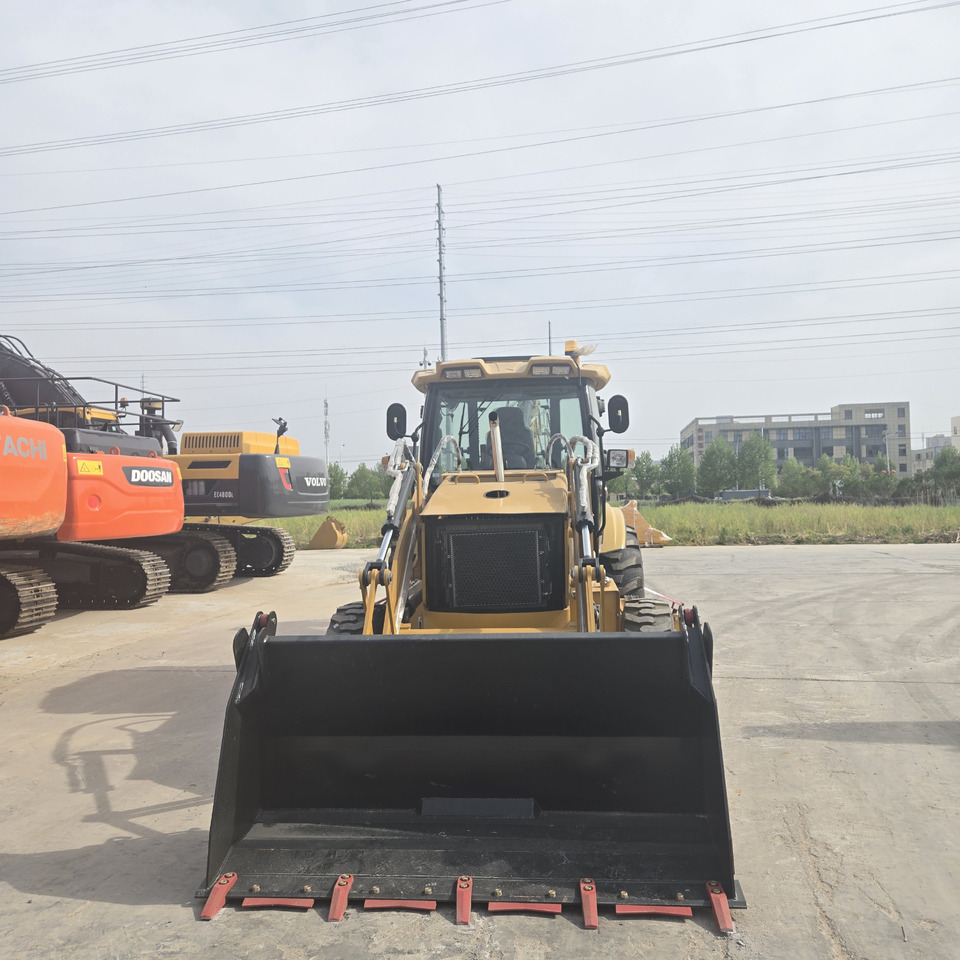 CAT 426F - Backhoe loader: picture 4 CAT 426F - Backhoe loader: picture 4