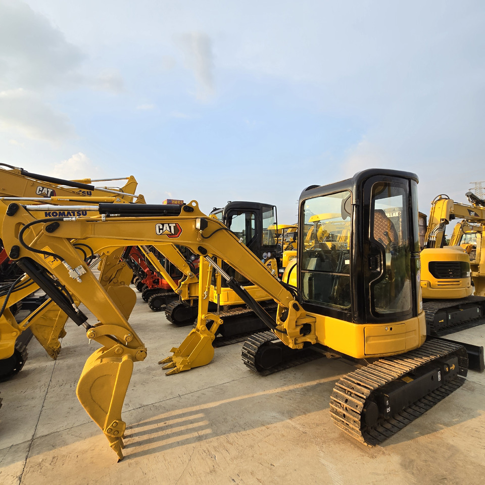 CATERPILLAR 303.5 - Mini excavator: picture 2 CATERPILLAR 303.5 - Mini excavator: picture 2
