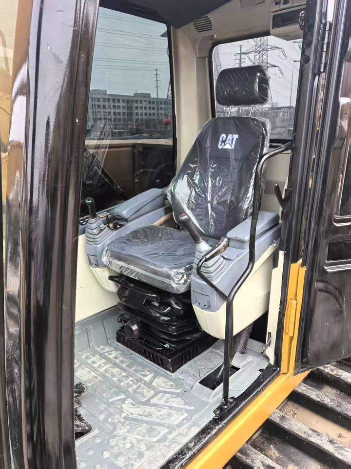 Amphibious excavator CATERPILLAR 320C boat excavator: picture 13
