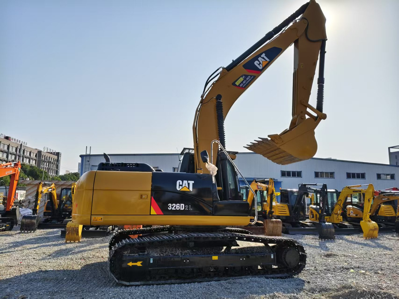 CATERPILLAR 326D2L - Demolition excavator: picture 1 CATERPILLAR 326D2L - Demolition excavator: picture 1