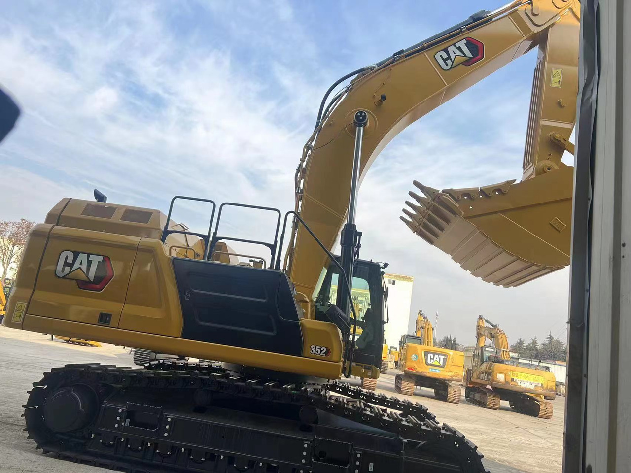 CATERPILLAR 352 - Crawler excavator: picture 5 CATERPILLAR 352 - Crawler excavator: picture 5