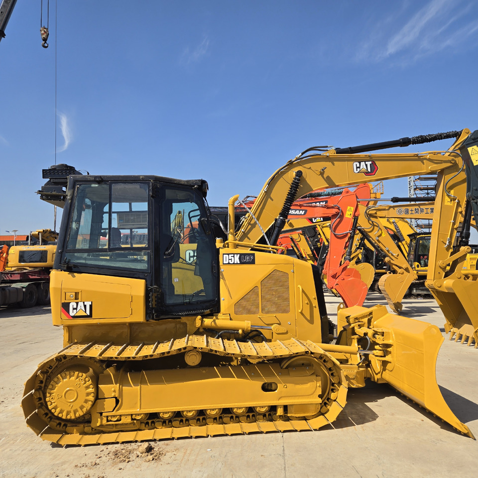CATERPILLAR D5K - Bulldozer: picture 1 CATERPILLAR D5K - Bulldozer: picture 1