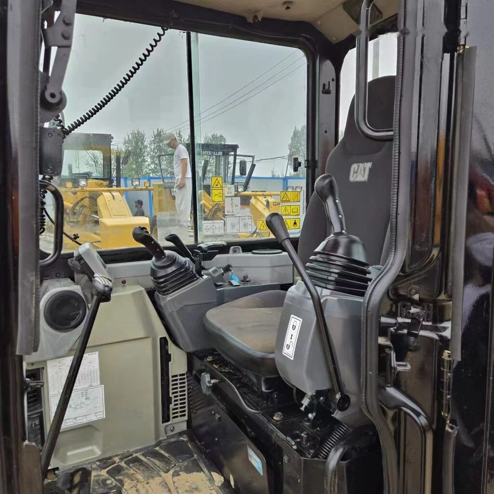 Caterpillar 303.5E2 - Mini excavator: picture 2 Caterpillar 303.5E2 - Mini excavator: picture 2