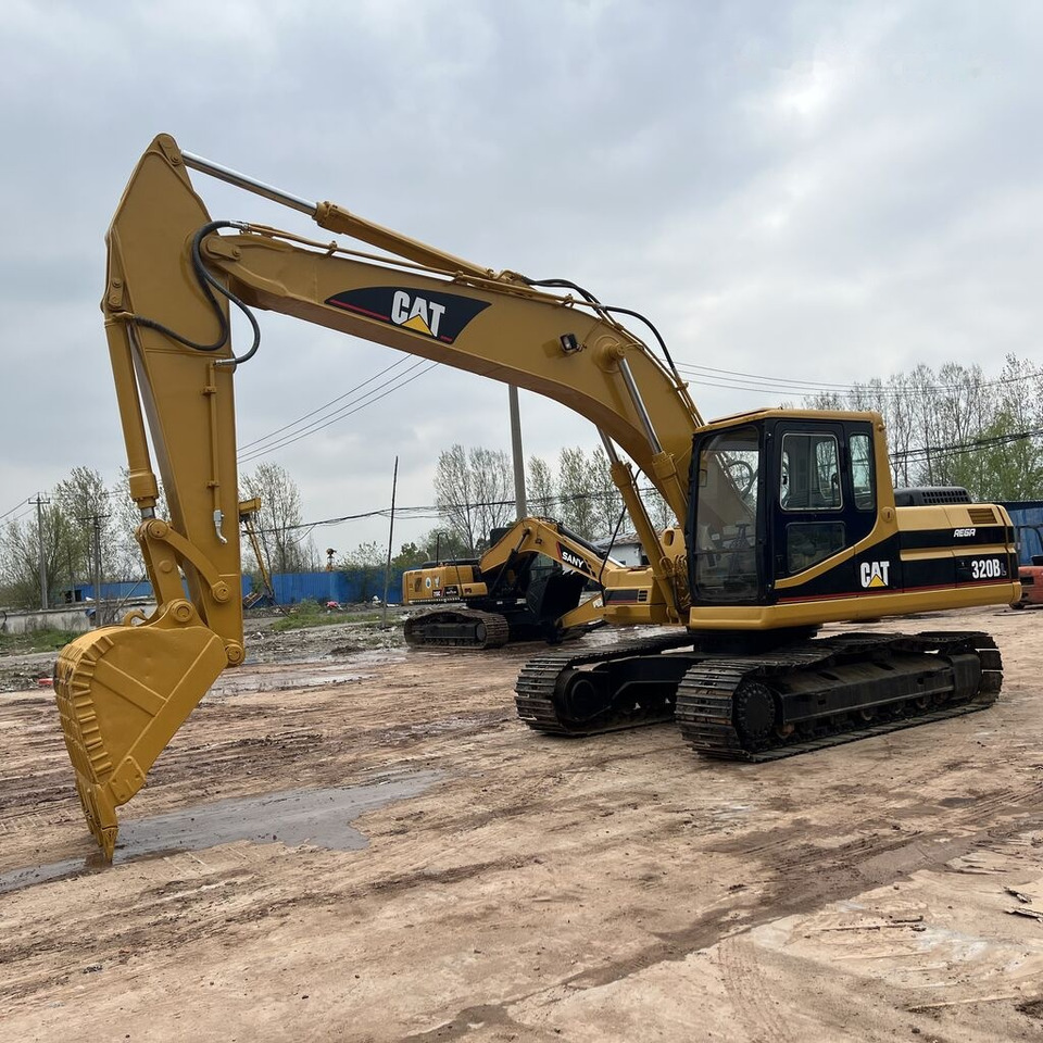 Crawler excavator Caterpillar 320BL: picture 9