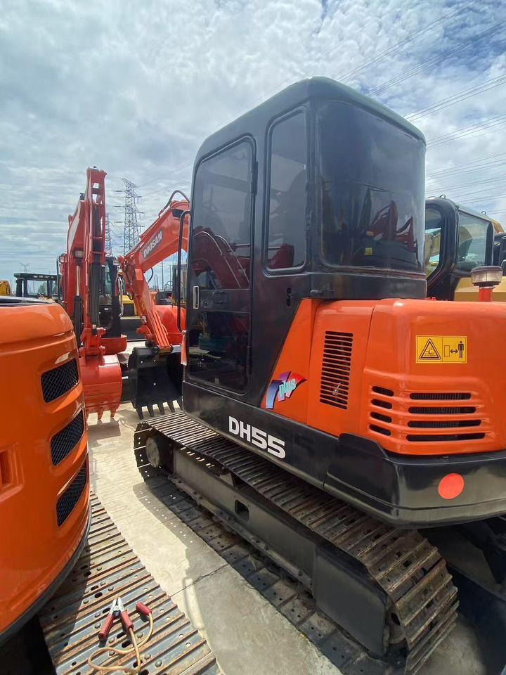 Mini excavator Doosan DH55: picture 6 Mini excavator Doosan DH55: picture 6