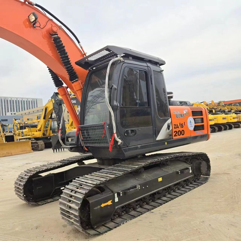 Hitachi ZX200 - Crawler excavator: picture 3 Hitachi ZX200 - Crawler excavator: picture 3