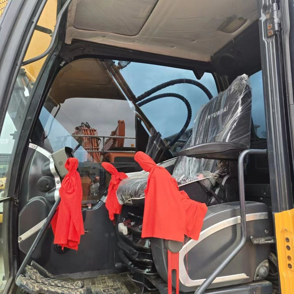 Crawler excavator Hyundai R220LC-9s: picture 10