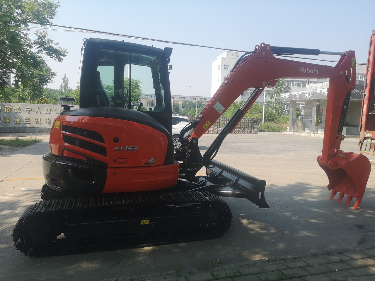 KUBOTA KX163-5 - Mini excavator: picture 3 KUBOTA KX163-5 - Mini excavator: picture 3
