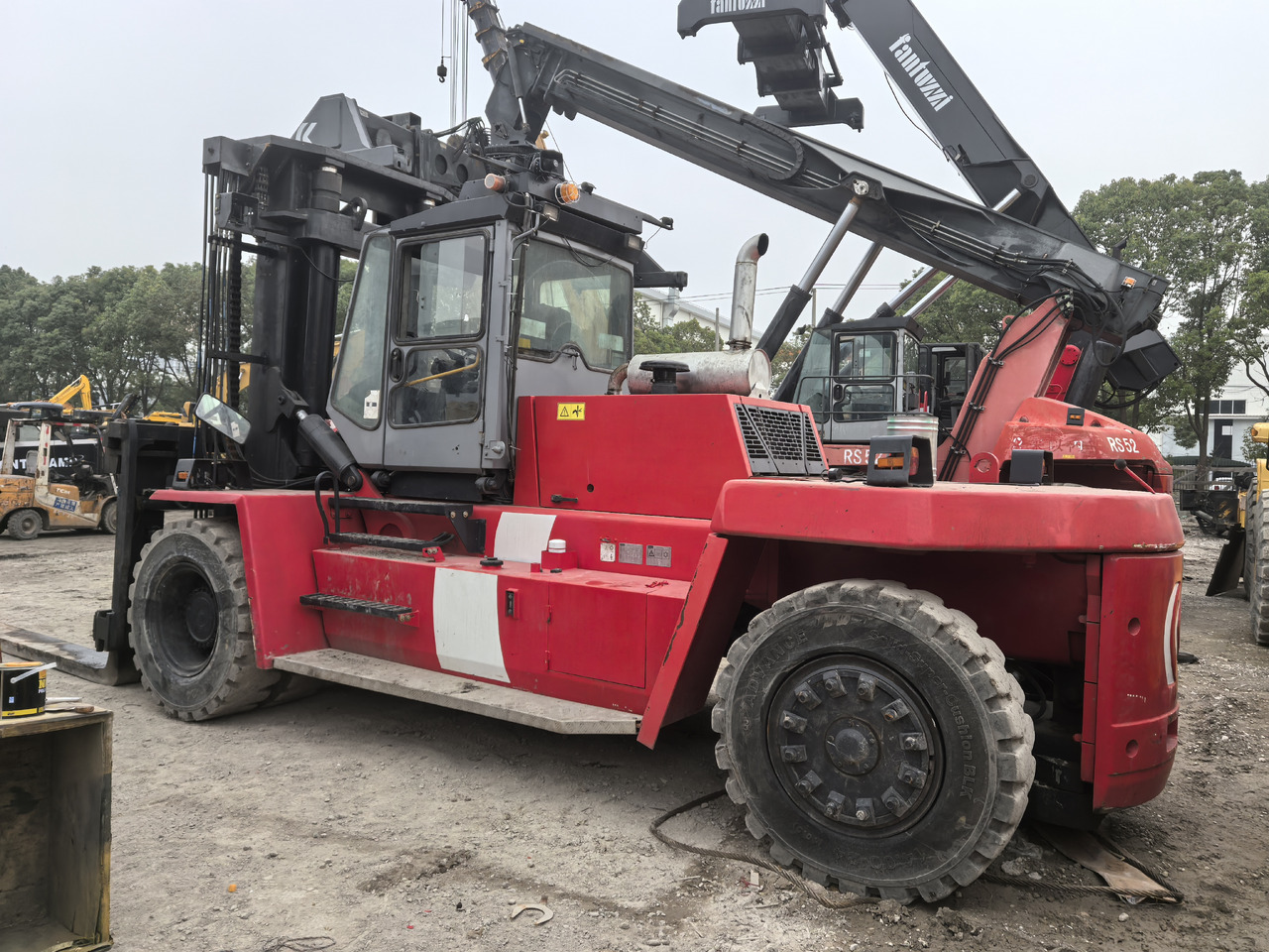 Kalmar DCD250-12LB - Reach stacker: picture 1 Kalmar DCD250-12LB - Reach stacker: picture 1