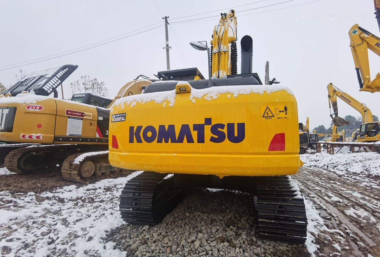 Crawler excavator Komatsu PC200-8: picture 9