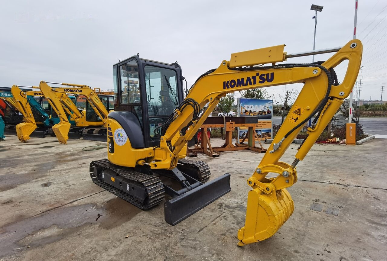 Komatsu PC35 - Mini excavator: picture 3 Komatsu PC35 - Mini excavator: picture 3