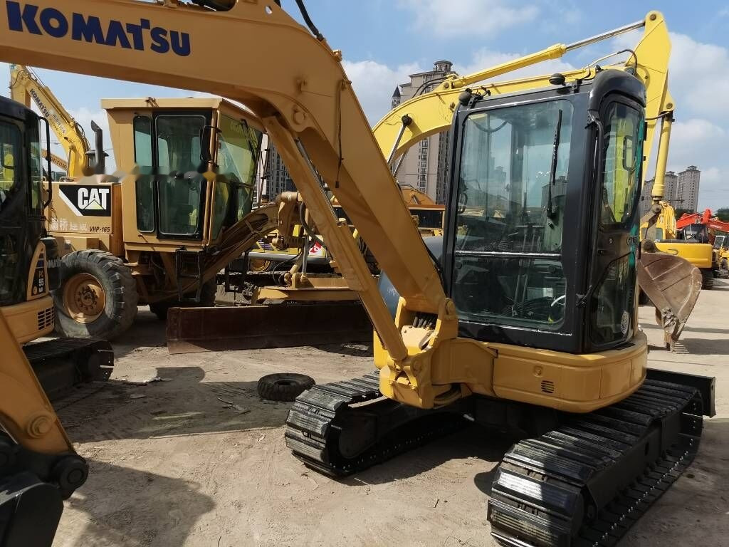 Komatsu PC35MR - Mini excavator: picture 5 Komatsu PC35MR - Mini excavator: picture 5