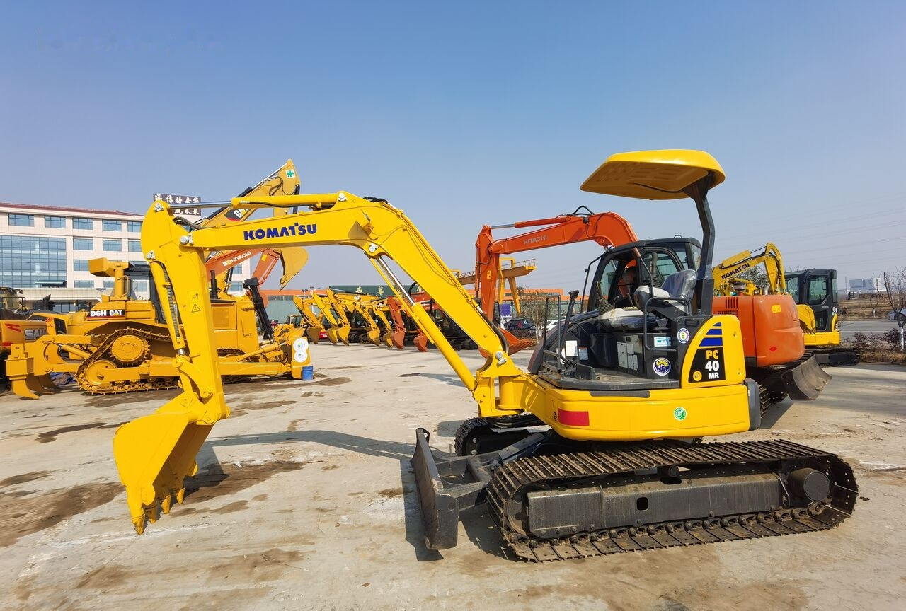 Komatsu PC40MR - Mini excavator: picture 4 Komatsu PC40MR - Mini excavator: picture 4