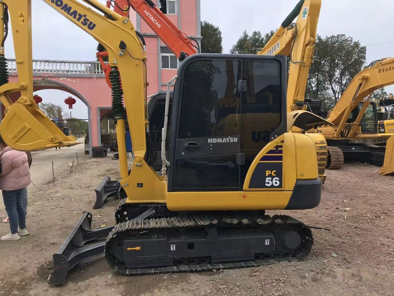 Mini excavator Komatsu PC56: picture 6