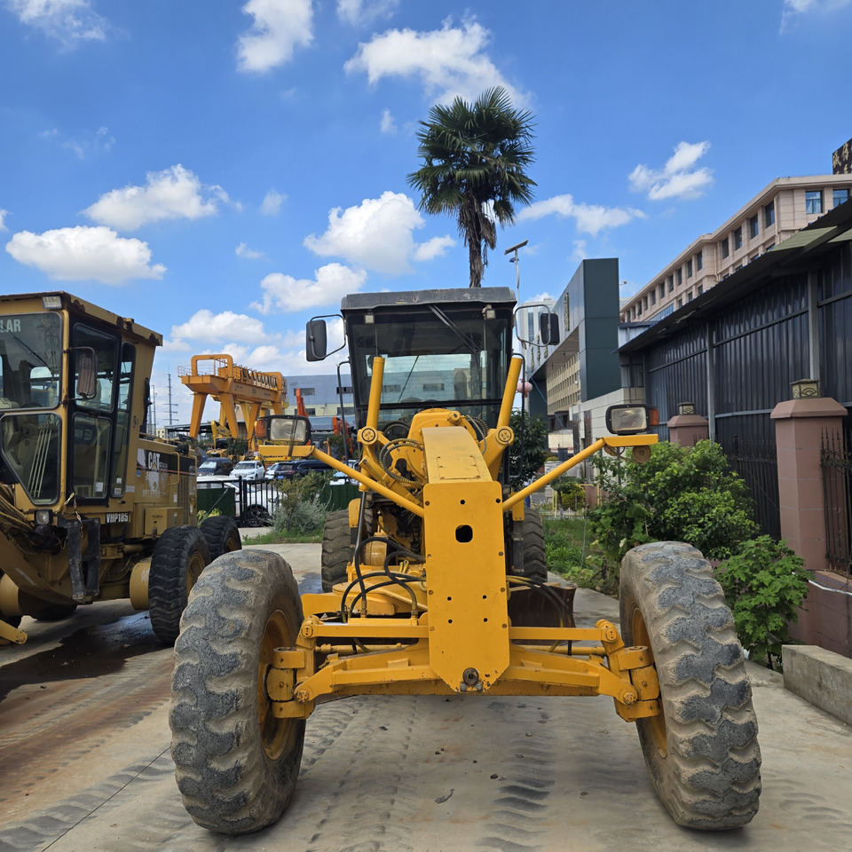 LIUGONG CLG4200 - Grader: picture 3 LIUGONG CLG4200 - Grader: picture 3