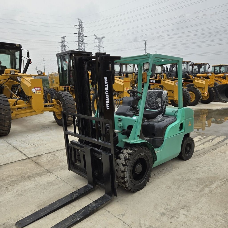 Diesel forklift Mitsubishi FD30: picture 8