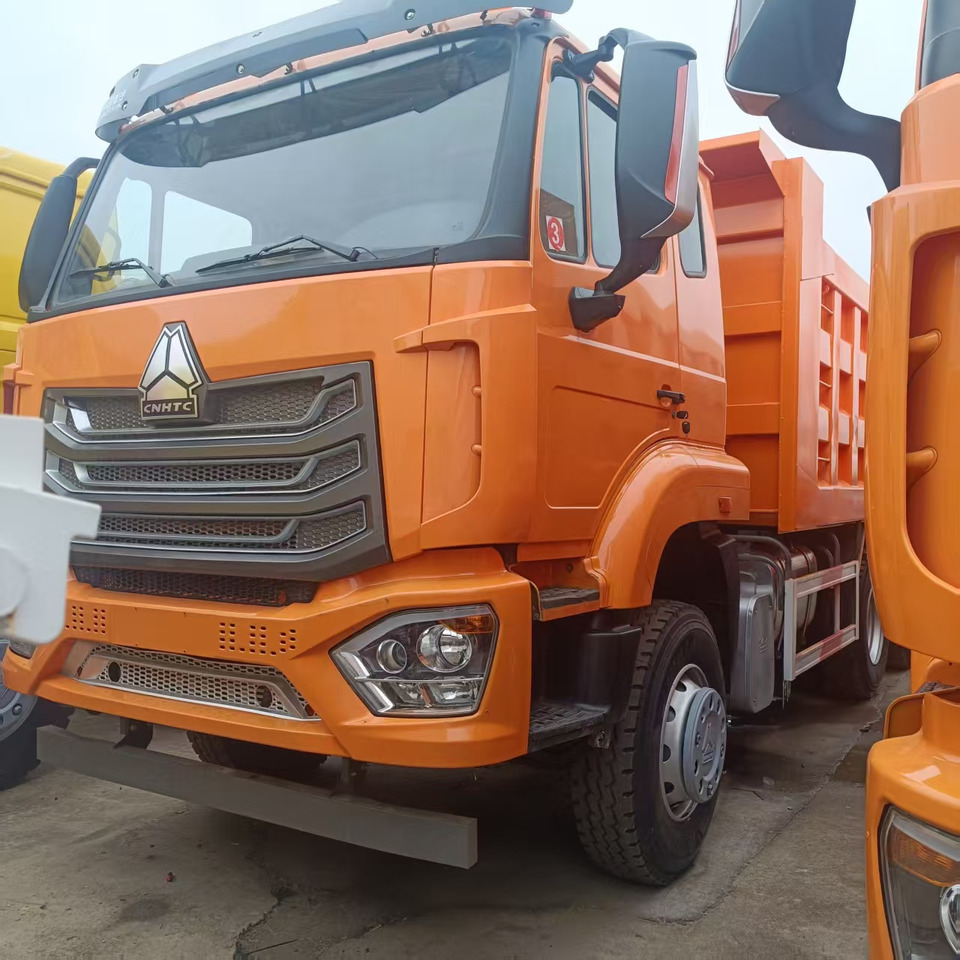 SINOTRUK HOHAN 6x4 - Tipper: picture 1 SINOTRUK HOHAN 6x4 - Tipper: picture 1