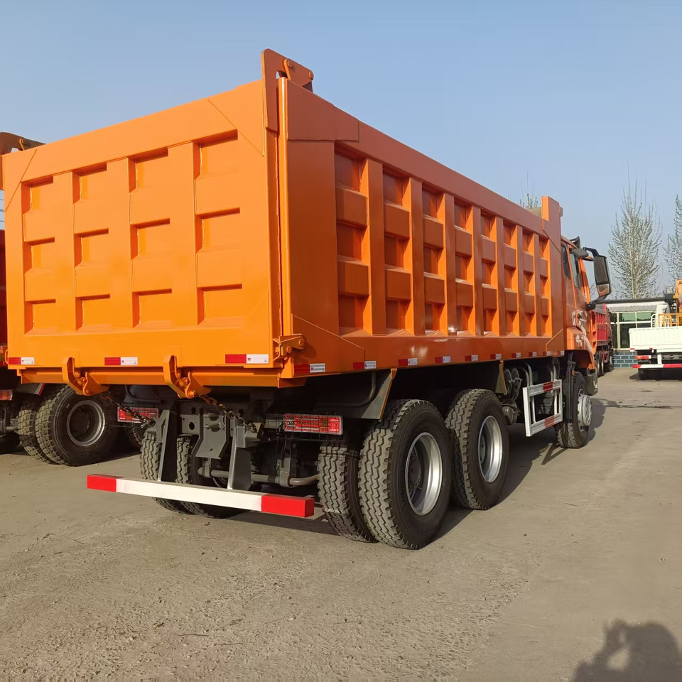SINOTRUK HOHAN 6x4 - Tipper: picture 5 SINOTRUK HOHAN 6x4 - Tipper: picture 5
