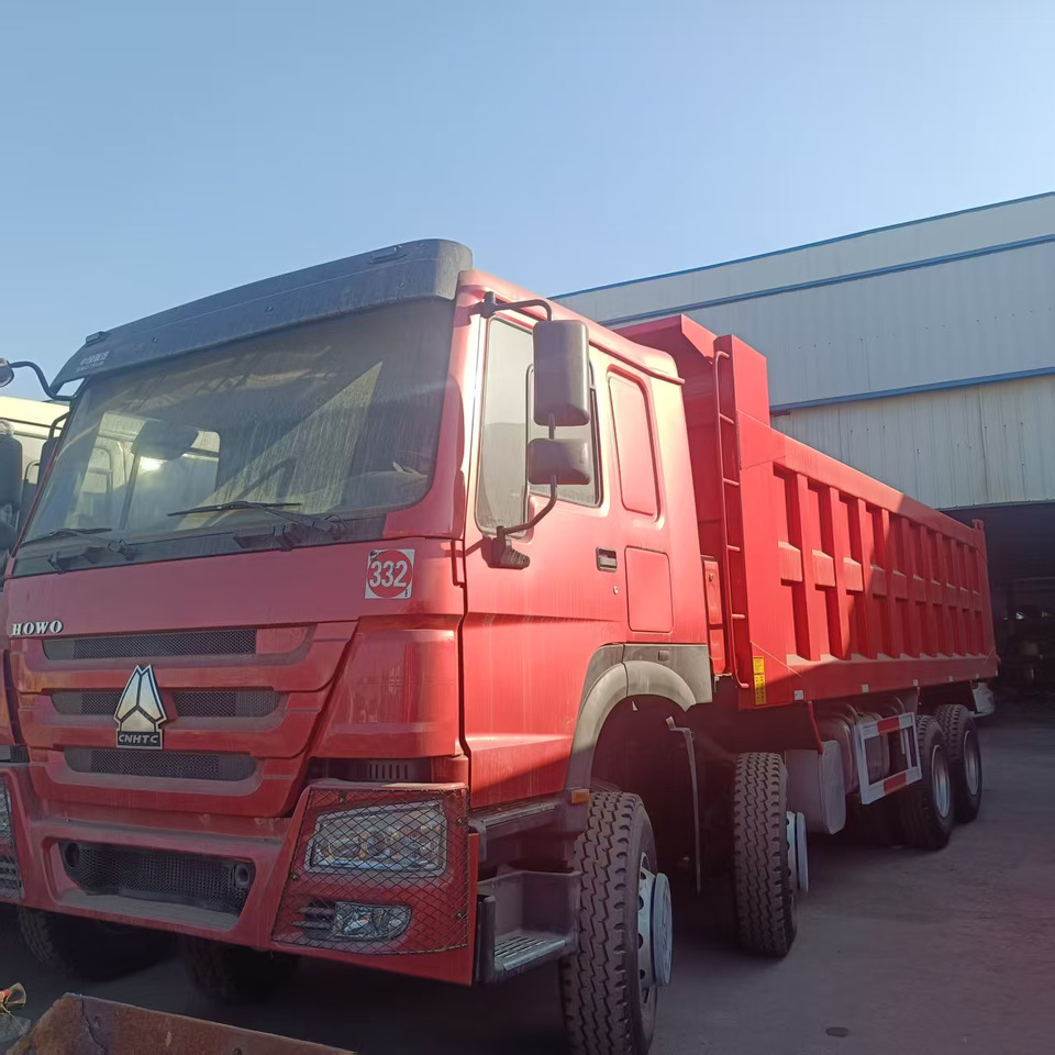 SINOTRUK HOWO 8x4 - Tipper: picture 1 SINOTRUK HOWO 8x4 - Tipper: picture 1