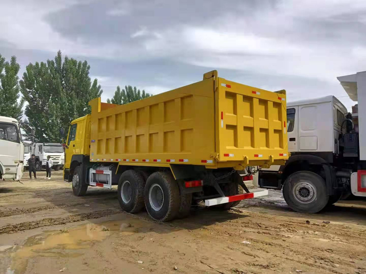 SINOTRUK HOWO - Tipper: picture 4 SINOTRUK HOWO - Tipper: picture 4