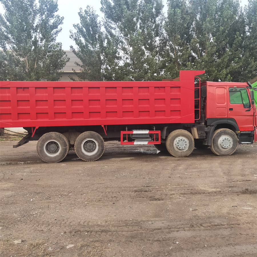 SINOTRUK HOWO - Tipper: picture 5 SINOTRUK HOWO - Tipper: picture 5
